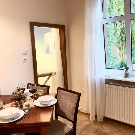 Apartament Kamieniczka Apartamento Kołobrzeg
